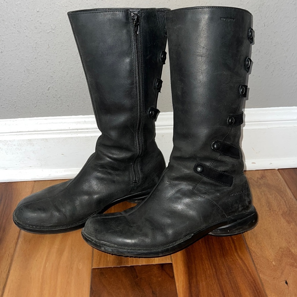 Merrell waterproof boots size 9.0